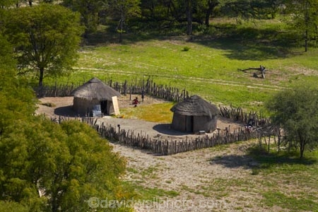 aerial;aerial-image;aerial-images;aerial-photo;aerial-photograph;aerial-photographs;aerial-photography;aerial-photos;aerial-view;aerial-views;aerials;Africa;African-home;African-homes;African-house;African-houses;African-hut;African-huts;boma;bomas;Botswana;cattle-pen;cattle-pens;cattle-yard;cattle-yards;corral;corrals;home;homes;house;houses;hut;huts;krall;kralls;livestock-enclosure;livestock-enclosures;mud-hut;mud-huts;Southern-Africa;thatch;thatch-roof;thatched;thatched-roof;thatched-roofs;thatched-rooves