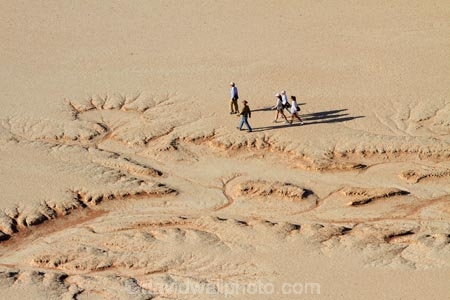 adventure;adventurous;Africa;clay-pan;clay-pans;Dead-Vlei;Deadvlei;desert;deserts;dry-lake;dry-lake-bed;dry-lake-beds;dry-lakes;eroded;erosion;lake-bed;Namib-Desert;Namib-Naukluft-N.P.;Namib-Naukluft-National-Park;Namib-Naukluft-NP;Namib_Naukluft-N.P.;Namib_Naukluft-National-Park;Namib_Naukluft-NP;Namibia;national-park;national-parks;pan;people;person;reserve;reserves;salt-pan;salt-pans;Sossusvlei;Southern-Africa;tourism;tourist;tourists;vlei;white-clay-pan