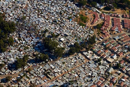 aerial;aerial-image;aerial-images;aerial-photo;aerial-photograph;aerial-photographs;aerial-photography;aerial-photos;aerial-view;aerial-views;aerials;Africa;African-township;Cape-Town;corrugated-iron;corrugated-steel;crowded;high-density-housing;houses;housing;Hout-Bay;hut;huts;Imizamo-Yethu;informal-settlement;Mandela-Park;overcrowding;pattern;patterns;poverty;residential;settlement;settlements;shack;shacks;shanty-town;shanty-towns;shantytown;shantytowns;slum;slum-area;slums;South-Africa;South-African-township;Southern-Africa;township;townships;urban;Western-Cape;Western-Cape-Province