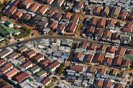 aerial;aerial-image;aerial-images;aerial-photo;aerial-photograph;aerial-photographs;aerial-photography;aerial-photos;aerial-view;aerial-views;aerials;Africa;African-township;Cape-Town;crowded;high-density-housing;houses;housing;Hout-Bay;hut;huts;Imizamo-Yethu;informal-settlement;Mandela-Park;overcrowding;pattern;patterns;poverty;residential;row;rows;settlement;settlements;shack;shacks;shanty-town;shanty-towns;shantytown;shantytowns;slum;slum-area;slums;South-Africa;South-African-township;Southern-Africa;street;streets;township;townships;urban;Western-Cape;Western-Cape-Province