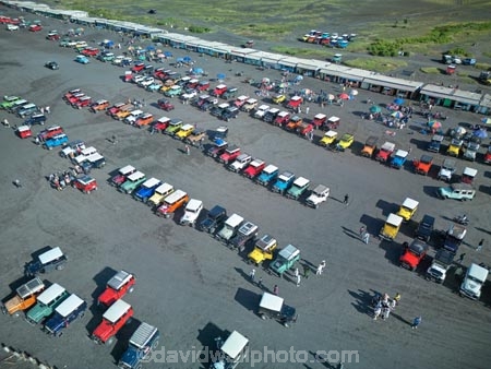Java;Indonesia;Asia;South-East-Asia;Southeast-Asia;Mt-Bromo;Gunung-Bromo;Bromo;Mount-Bromo-4wd;4wds;4wds;4x4;4x4s;4x4s;four-by-four;four-by-fours;four-wheel-drive;four-wheel-drives;suv;suvs;toyota;toyota-landscruiser;toyota-landscruisers;volcano;volcanoes;toyotas;landcruiser;landcruisers;FJ40;40-series;Forty-series;classic;old;vehicle;vehicles;tourism;Segara-Wedi;sand-ocean;aerial;aerial-photo;aerial-photograph;aerial-photographs;aerial-photography;aerial-photos;aerial-view;aerial-views;aerials;drone-aerial;drone;tourism;travel