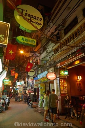 alley;alleys;alleyway;alleyways;Asia;Asian;back-street;back-streets;backstreet;backstreets;commerce;commercial;dark;dusk;evening;Hanoi;lane;lanes;laneway;laneways;light;lighting;lights;market;market-place;market-stall;market-stalls;market_place;marketplace;marketplaces;markets;night;night-time;night_time;Old-Quarter;people;person;retail;retailer;retailers;shop;shopping;shops;South-East-Asia;Southeast-Asia;stall;stalls;street;street-scene;street-scenes;streets;twilight;Vietnam;Vietnamese