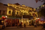 Asia;Asian;dark;dusk;evening;Hanoi;light;lighting;lights;night;night-time;night_time;Old-Quarter;people;person;South-East-Asia;Southeast-Asia;street;street-scene;street-scenes;streets;twilight;Vietnam;Vietnamese