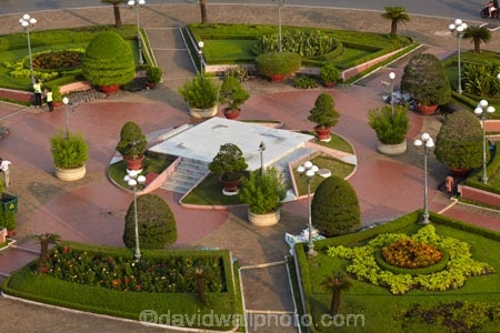 Asia;Asian;Ben-Thanh;Ben-Thanh-roundabout;Ben-Thanh-traffic-circle;cities;city;District-1;District-One;garden;gardens;H.C.M.-City;H-ChÃ­-Minh;HCM;HCM-City;Ho-Chi-Minh;Ho-Chi-Minh-City;Saigon;South-East-Asia;Southeast-Asia;topiaries;topiary;Vietnam;Vietnamese;view;viewpoint;viewpoints