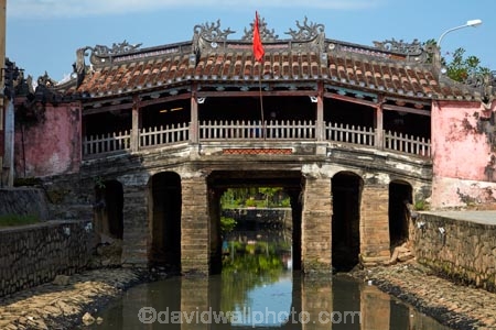 16th_17th-century;Asia;bridge;bridges;building;buildings;Central-Sea-region;Chua-cau;Chùa-cu;covered-bridge;covered-bridges;flag;flags;Hi-An;heritage;historic;historic-building;historic-buildings;historical;historical-building;historical-buildings;history;Hoi-An;Hoi-An-Old-Town;Hoian;Indochina;Japanese-Bridge;Japanese-Covered-Bridge;old;old-town;pedestrian-bridge;pedestrian-bridges;South-East-Asia;Southeast-Asia;tradition;traditional;UN-world-heritage-area;UN-world-heritage-site;UNESCO-World-Heritage-area;UNESCO-World-Heritage-Site;united-nations-world-heritage-area;united-nations-world-heritage-site;Vietnam;Vietnamese;Vietnamese-Flag;world-heritage;world-heritage-area;world-heritage-areas;World-Heritage-Park;World-Heritage-site;World-Heritage-Sites