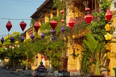 Asia;building;buildings;Central-Sea-region;Hi-An;heritage;historic;historic-building;historic-buildings;historical;historical-building;historical-buildings;history;Hoi-An;Hoi-An-Old-Town;Hoian;Indochina;lantern;lanterns;old;old-town;restaurant;restaurants;South-East-Asia;Southeast-Asia;street;street-scene;street-scenes;streets;tradition;traditional;UN-world-heritage-area;UN-world-heritage-site;UNESCO-World-Heritage-area;UNESCO-World-Heritage-Site;united-nations-world-heritage-area;united-nations-world-heritage-site;Vietnam;Vietnamese;world-heritage;world-heritage-area;world-heritage-areas;World-Heritage-Park;World-Heritage-site;World-Heritage-Sites