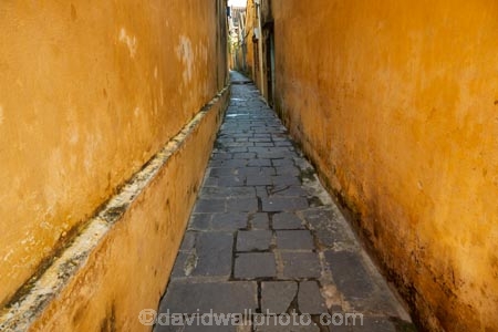 alley;alleys;alleyway;alleyways;Asia;back-street;back-streets;backstreet;backstreets;Central-Sea-region;cobblestone;cobblestoned;cobblestones;Hi-An;Hoi-An;Hoi-An-Old-Town;Hoian;Indochina;lane;lanes;laneway;laneways;old-town;South-East-Asia;Southeast-Asia;street;street-scene;street-scenes;streets;UN-world-heritage-area;UN-world-heritage-site;UNESCO-World-Heritage-area;UNESCO-World-Heritage-Site;united-nations-world-heritage-area;united-nations-world-heritage-site;Vietnam;Vietnamese;world-heritage;world-heritage-area;world-heritage-areas;World-Heritage-Park;World-Heritage-site;World-Heritage-Sites;yellow;yellow-wall;yellow-walls