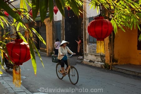 Asia;Asian;Asian-conical-hat;Asian-conical-hats;bicycle;bicycles;bike;bikes;Central-Sea-region;conical-hat;conical-hats;cycle;cycles;Hi-An;Hoi-An;Hoi-An-Old-Town;Hoian;Indochina;lantern;lanterns;leaf-hat;leaf-hats;non-la;nón-lá;old-town;palm_leaf-conical-hat;people;person;push-bike;push-bikes;push_bike;push_bikes;pushbike;pushbikes;South-East-Asia;Southeast-Asia;street;street-scene;street-scenes;streets;UN-world-heritage-area;UN-world-heritage-site;UNESCO-World-Heritage-area;UNESCO-World-Heritage-Site;united-nations-world-heritage-area;united-nations-world-heritage-site;Vietnam;Vietnamese;Vietnamese-conical-hat;Vietnamese-conical-hats;Vietnamese-hat;Vietnamese-hats;Vietnamese-symbol;world-heritage;world-heritage-area;world-heritage-areas;World-Heritage-Park;World-Heritage-site;World-Heritage-Sites