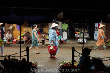 Asia;Asian;Asian-conical-hat;Asian-conical-hats;Central-Market;Central-Sea-region;commerce;commercial;conical-hat;conical-hats;farmer-market;farmer-markets;farmers-market;farmers-markets;farmers-market;farmers-markets;female;females;food;food-market;food-markets;food-stall;food-stalls;fruit;fruit-and-vegetables;fruit-market;fruit-markets;Hi-An;Hoi-An;Hoi-An-Central-Market;Hoi-An-Market;Hoi-An-Old-Town;Hoian;Indochina;ladies;lady;leaf-hat;leaf-hats;market;market-place;market-stall;market-stalls;market_place;marketplace;marketplaces;markets;non-la;nón-lá;old-town;palm_leaf-conical-hat;people;person;produce;produce-market;produce-markets;produce-pmarket;product;products;retail;retailer;retailers;shop;shopping;shops;South-East-Asia;Southeast-Asia;stall;stalls;steet-scene;street;street-scene;street-scenes;streets;UN-world-heritage-area;UN-world-heritage-site;UNESCO-World-Heritage-area;UNESCO-World-Heritage-Site;united-nations-world-heritage-area;united-nations-world-heritage-site;Vietnam;Vietnamese;Vietnamese-conical-hat;Vietnamese-conical-hats;Vietnamese-hat;Vietnamese-hats;Vietnamese-symbol;woman;women;world-heritage;world-heritage-area;world-heritage-areas;World-Heritage-Park;World-Heritage-site;World-Heritage-Sites