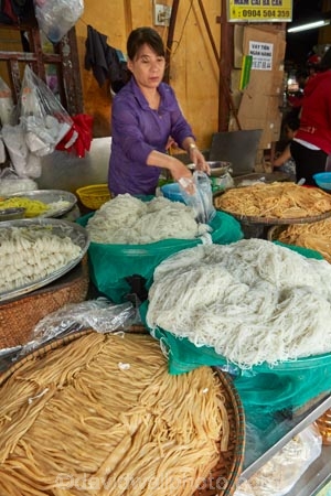 Asia;Asian;Asian-food;Central-Market;Central-Sea-region;commerce;commercial;farmer-market;farmer-markets;farmers-market;farmers-markets;farmers-market;farmers-markets;female;females;food;food-market;food-markets;food-stall;food-stalls;fruit;fruit-and-vegetables;fruit-market;fruit-markets;Hi-An;Hoi-An;Hoi-An-Central-Market;Hoi-An-Market;Hoi-An-Old-Town;Hoian;Indochina;ladies;lady;market;market-place;market-stall;market-stalls;market_place;marketplace;marketplaces;markets;noodle;noodles;old-town;people;person;produce;produce-market;produce-markets;produce-pmarket;product;products;retail;retailer;retailers;shop;shopping;shops;South-East-Asia;Southeast-Asia;stall;stalls;steet-scene;street;street-scene;street-scenes;streets;UN-world-heritage-area;UN-world-heritage-site;UNESCO-World-Heritage-area;UNESCO-World-Heritage-Site;united-nations-world-heritage-area;united-nations-world-heritage-site;Vietnam;Vietnamese;woman;women;world-heritage;world-heritage-area;world-heritage-areas;World-Heritage-Park;World-Heritage-site;World-Heritage-Sites