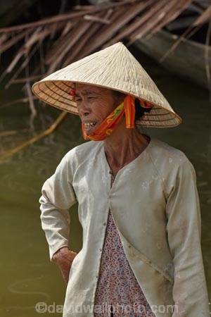 aged;Asia;Asian;Asian-conical-hat;Asian-conical-hats;Cam-Kim;Cam-Kim-Island;Central-Sea-region;conical-hat;conical-hats;elderly;female;females;Hi-An;Hoi-An;Hoian;Indochina;ladies;lady;leaf-hat;leaf-hats;non-la;nón-lá;O.A.P.;O.A.P.s;OAP;OAPs;old;palm_leaf-conical-hat;pensioner;pensioners;people;person;retired;South-East-Asia;Southeast-Asia;Vietnam;Vietnamese;Vietnamese-conical-hat;Vietnamese-conical-hats;Vietnamese-hat;Vietnamese-hats;Vietnamese-symbol;woman;women