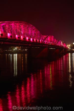 bridge;bridges;calm;dark;dusk;evening;Hu;Hue;Huong-Giang;infrastructure;light;lighting;lights;night;night-time;night_time;North-Central-Coast;Perfume-River;placid;quiet;reflected;reflection;reflections;river;rivers;road-bridge;road-bridges;serene;smooth;Song-Huong;still;Sông-Huong;Tha-Thiên_Hu-Province;Thua-Thien_Hue-Province;traffic-bridge;traffic-bridges;Trang-Tien-Bridge;tranquil;transport;twilight;Vietnam;Vietnamese;water;Asia