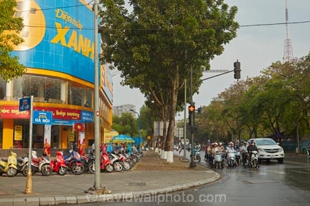 Asian;bike;bikes;Hu;Hue;motorbike;motorbikes;motorcycle;motorcycles;motorscooter;motorscooters;North-Central-Coast;people;person;scooter;scooters;step_through;step_throughs;street;street-scene;street-scenes;streets;Tha-ThiÃªn_Hu-Province;Thua-Thien_Hue-Province;traffic-lights;Vietnam;Vietnamese;Asia