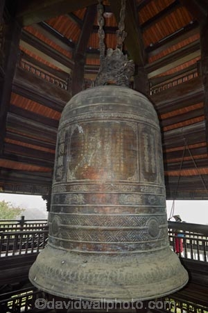 Asia;Bai-Dinh-Buddist-Temple;Bai-Dinh-Mountain;Bai-Dinh-Temple;Bai-Dinh-Temple-Spiritual-and-Cultural-Complex;bell;bells;brass-bell;Buddhist-Temple;Buddhist-Temples;Buddism;Buddist;Chua-Bai-Dinh;Gai-Vien-District;Ninh-Binh;Ninh-Binh-Province;Ninh-BÃ¬nh-province;Northern-Vietnam;place-of-worship;places-of-worship;religion;religions;religious;South-East-Asia;Southeast-Asia;temple;temples;Vietnam;Vietnamese
