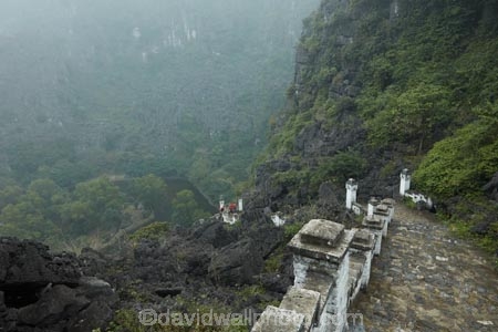 Asia;country;countryside;karst-landscape;karst-topography;karsts;limestone-karst;limestone-karst-landscape;limestone-karsts;limestone-landscape;Lying-Dragon-Mountain;Mua-Cave-Lookout;Ninh-Binh;Ninh-BÃ¬nh-province;Northern-Vietnam;Nui-Ngoa-Long;Red-River-Delta;rock-formation;rock-formations;South-East-Asia;Southeast-Asia;stair;Stairs;stairway;stairways;step;steps;Trang-An;Trang-An-Landscape-Complex;Trang-An-Lanscape-Complex;Trang-An-World-Heritage-Site;TrÃ ng-An;UN-world-heritage-area;UN-world-heritage-site;UNESCO-World-Heritage-area;UNESCO-World-Heritage-Site;united-nations-world-heritage-area;united-nations-world-heritage-site;Vietnam;Vietnamese;world-heritage;world-heritage-area;world-heritage-areas;World-Heritage-Park;World-Heritage-site;World-Heritage-Sites