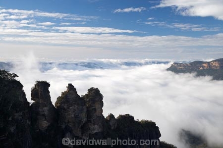 Australasia;Australia;Australian;Blue-Mountains;Blue-Mountains-N.P.;Blue-Mountains-National-Park;Blue-Mountains-NP;bluff;bluffs;cliff;cliffs;cloud;clouds;cloudy;Echo-Point;erode;eroded;erosion;escarpment;escarpments;fog;foggy;fogs;geological;geology;Gunnedoo;Jamison-Valley;Katoomba;Meehni;mist;mists;misty;mountainside;mountainsides;N.S.W.;New-South-Wales;NSW;rock;rock-formation;rock-formations;rock-outcrop;rock-outcrops;rock-tor;rock-torr;rock-torrs;rock-tors;rocks;sandstone;steep;stone;The-Three-Sisters;Three-Sisters;UN-world-heritage-site;UNESCO-World-Heritage-Site;united-nations-world-heritage-site;Wimlah;world-heritage;world-heritage-area;world-heritage-areas;World-Heritage-Park;World-Heritage-site;World-Heritage-Sites