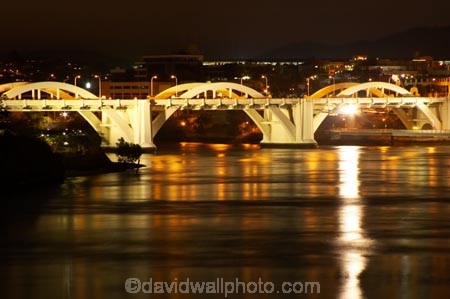 australasia;Australia;australian;bridges;Brisbane;Brisbane-River;cities;city;cityscape;cityscapes;illuminate;illuminated;light;lights;night;night-time;Queensland;reflection;reflections;rivers;sheen;shimmer;water;William-Jolly-Bridge