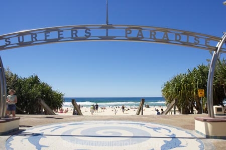 australasia;Australia;beach;beaches;dawn;Gold-Coast;ocean;pacific-ocean;queensland;surfers-paradise;tasman-sea;tourism;travel;vacation;vacations