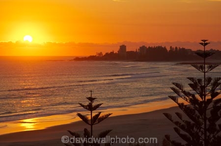 australasia;Australia;beach;beaches;coast;coastal;coolangata;coolangatta;coollangatta;dawn;early-light;Gold-Coast;holiday;holidays;orange;pacific-ocean;point-danger;queensland;sand;sandy;serene;silhouette;silhouettes;sunrise;sunrises;surfers-paradise;tasman-sea;tourism;travel;twilight;vacation;vacations;water;wave;waves;wet