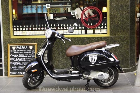 australasia;Australia;australian;bike-bikes;cafe;cafes;cities;city;coffee-shop;Genovese-Coffee;little-collins-st;Little-Collins-Street;Melbourne;motorbike;motorbikes;motorcycle;motorcycles;motorscooter;motorscooters;scooter;scooters;street-scene;street-scenes;vespa;vespas;Victoria