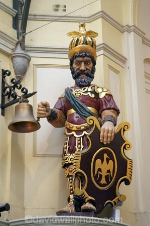 1892;arcade;arcades;australasia;Australia;australian;bell;bells;building;buildings;giant;giants;gog;Gog-and-Magog;heritage;historic;historic-building;historic-buildings;historical;historical-building;historical-buildings;history;inside;interior;mall;malls;Melbourne;myth;mythology;myths;old;plaza;plazas;Royal-Arcade;shopping-arcade;shopping-arcades;shopping-center;shopping-centers;shopping-centre;shopping-centres;shopping-mall;shopping-malls;statue;statues;tradition;traditional;VIC;Victoria