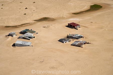 aerial;aerial-photo;aerial-photograph;aerial-photographs;aerial-photography;aerial-photos;aerial-view;aerial-views;aerials;Australasia;Australia;Australian;beach;beaches;coast;coastal;corrugated-iron-shacks;corrugated-steel-huts;fishing-huts;fishing-shacks;hut;huts;N.S.W.;New-South-Wales;Newcastle;NSW;sand;sandy;shack;shacks;shanty-town;Stockton-Beach;Tin-City;village
