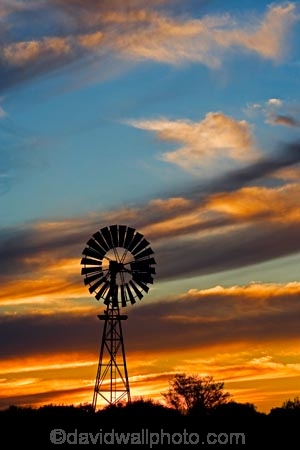 agricultural;agriculture;arid;Australasia;Australasian;Australia;australian;Australian-Desert;Australian-Deserts;Australian-Outback;back-country;backcountry;backwoods;bore-pump;bore-pumps;borepump;borepumps;country;countryside;desert;Deserts;dry;dusk;evening;farm;farming;farmland;farms;nightfall;Oodnadatta-Track;orange;Outback;red-centre;remote;remoteness;rural;S.A.;SA;silhouette;silhouettes;sky;South-Australia;sunset;sunsets;twilight;wilderness;William-Creek;wind;wind-mill;wind-mills;wind_mill;wind_mills;windmill;windmills;windy
