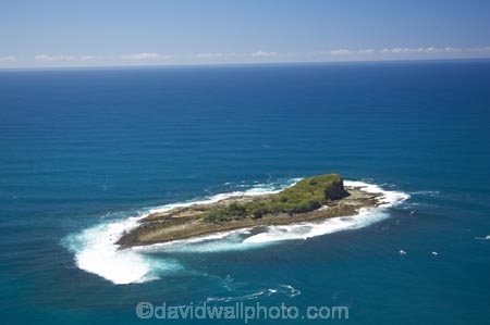 aerial;aerials;australasia;Australia;australian;coast;coastal;fishing;island;islands;Mudjimba;Mudjimba-Island;oceans;Old-Woman-Island;pacific-ocean;Queensland;Sunshine-Coast;surf;tasman-sea;tourism;travel;vacation;vacations;waves