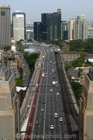 sydney;australia;harbour-bridge;harbor-bridge;bridge;bridges;road;roads;traffic;busy;commute;motorway;motorways;highways;bridges;car;cars;taxi;taxis;bus;buses;lane;lanes;office;offices-