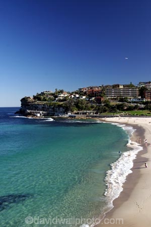 australia;sydney;beaches;sand;austalian;swim;swimming;swims;surf;surfs;surfer;surfie;surfing;wave;waves;ocean;bay;bays;sea;tasman;summer;hot;sunbake;sunbathe;bathe;swimmer;relax;recreation;holiday;vacation;beach