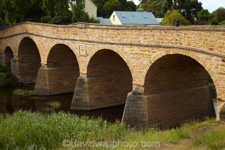 arched-bridge;arches;Australasian;Australia;Australian;bridge;bridges;Coal-River;heritage;historic;historic-bridge;historic-bridges;historic-place;historic-places;historic-site;historic-sites;historical;historical-bridge;historical-bridges;historical-place;historical-places;historical-site;historical-sites;history;Island-of-Tasmania;old;Richmond;Richmond-Bridge;river;rivers;road-bridge;road-bridges;State-of-Tasmania;Tas;Tasmania;tradition;traditional;traffic-bridge;traffic-bridges