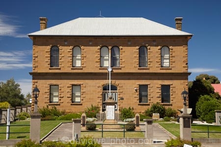 Australasian;Australia;Australian;building;buildings;Cental-Tasmania;heritage;historic;historic-building;historic-buildings;historic-place;historic-places;historic-site;historic-sites;historical;historical-building;historical-buildings;historical-place;historical-places;historical-site;historical-sites;history;Island-of-Tasmania;Midland-Highway;Midlands;Midlands-Highway;Oatlands;old;Soldiers-Memorial;Soldiers-Memorial;State-of-Tasmania;Tas;Tasmania;The-Heritage-Highway;Town-Hall;Town-Halls;tradition;traditional