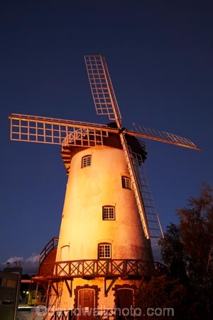 1840;Australasian;Australia;Australian;building;buildings;corn-mill;corn-mills;dark;evening;flood-lighting;flood-lights;flood-lit;flood_lighting;flood_lights;flood_lit;floodlighting;floodlights;floodlit;heritage;historic;historic-building;historic-buildings;historic-windmill;historical;historical-building;historical-buildings;history;Island-of-Tasmania;Launceston;Leisure-Inn-Hotel;Leisure-Inn-Hotels;Leisure-Inn-Penny-Royal-Hotel;light;lights;mill;mills;night;night-time;night_time;North-Tasmania;Northern-Tasmania;old;old-windmill;old-windmills;Penny-Royal-Hotel;Penny-Royal-Hotel-and-Apartments;Penny-Royal-World;rebuilt-1840-Corn-Mill;State-of-Tasmania;Tas;Tasmania;tradition;traditional;windmill;windmills