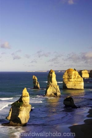 12-apostles;australasian;australia;australian;beach;beaches;bluff;bluffs;cliff;cliffs;coast;coastal;coastline;geological-formation;geological-formations;geology;great-ocean-highway;great-ocean-road;great-ocean-route;horizon;horizons;landscape;landscapes;ocean;oceans;port-campbell-national-park;rock-formation;rock-formations;rock-stack;rock-stacks;sand;sandy;sea;seas;shore;shoreline;southern-ocean;steep;surf;travel;twelve-apostles;twelve-apostles-marine-national;victoria;wave;waves