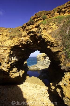 arch;arches;australasia;australasian;australia;australian;coast;coastal;coastline;coastlines;coasts;erode;erodes;erosion;errosion;geological-formation;geological-formations;geology;great-ocean-highway;Great-Ocean-Road;great-ocean-route;grotto;grottos;natural-arch;natural-arches;ocean;peterborough;port-campbell;rock-arch;rock-arches;rock-formation;rock-formations;sea;shore;shoreline;shorelines;shores;southern-ocean;the-grotto;Victoria