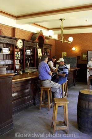 1850s;1851;ale-house;ale-houses;australasia;Australia;australian;Ballarat;bar;bars;building;buildings;free-house;free-houses;gold-days;gold-mine;gold-mines;gold-rush;gold_rush;goldrush;heritage;historic;historical;history;hotel;hotels;model-town;model-towns;model-village;model-villages;old;old-fashioned;old_fashioned;pub;public-house;public-houses;pubs;saloon;saloons;Sovereign-Hill;tavern;taverns;tourism;tourist;tourists;town;towns;tradition;traditional;traditions;travel;United-States-Hotel;Victoria;village;villages;western;wild-west