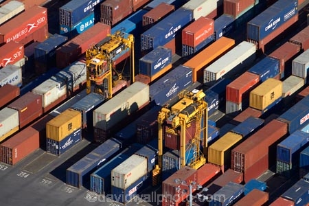 aerial;aerial-image;aerial-images;aerial-photo;aerial-photograph;aerial-photographs;aerial-photography;aerial-photos;aerial-view;aerial-views;aerials;Auckland;Auckland-Port;Auckland-region;cargo;container;container-terminal;container-terminals;containers;crane;cranes;deliver;export;exported;exporter;exporters;exporting;Fergusson-Wharf;freight;freighted;freights;habor;habors;harbour;harbours;hoist;hoists;import;imported;importer;importing;imports;industrial;industry;N.I.;N.Z.;New-Zealand;NI;North-Is;North-Island;NZ;pattern;piles;port;Port-of-Auckland;ports;Ports-of-Auckland;shipping;shipping-container;shipping-containers;stacks;straddle-crane;straddle-cranes;straddle_crane;straddle_cranes;trade;transport;transport-industries;transport-industry;transportation;waterfront;waterside;wharf;wharfes;wharves