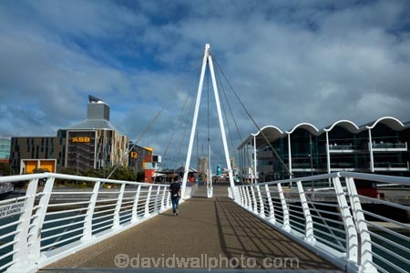 Auckland;Auckland-Region;Auckland-waterfront;bascule-bridge;bascule-bridges;bridge;bridges;cycle-bridge;cycle-bridges;cycling-bridge;cycling-bridges;double-bascule-bridge;double-bascule-bridges;draw-bridge;draw-bridges;foot-bridge;foot-bridges;footbridge;footbridges;lifting-bridge;lifting-bridges;N.I.;N.Z.;New-Zealand;NI;North-Is;North-Is.;North-Island;Nth-Is;NZ;opening-bascule-bridge;opening-bascule-bridges;opening-bridge;opening-bridges;pedestrian-bridge;pedestrian-bridges;Te-Wero-Island;twilight;Viaduct-Basin;Viaduct-Harbour;waterfront;Wynyard-Crossing;Wynyard-Crossing-bridge;Wynyard-Quarter
