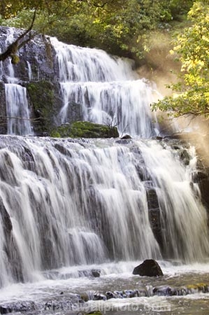 brook;brooks;cascade;cascades;Catlins;color;colors;colour;colours;creek;creeks;falls;green;moss;natural;nature;New-Zealand;Purakanui-Falls;Purakaunui-Falls;scene;scenic;South-Island;south-otago;Southern-Scenic-Route;southland;stream;streams;water;water-fall;water-falls;waterfall;waterfalls;wet