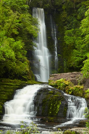 cascade;cascades;Catlins;Catlins-District;Catlins-Region;creek;creeks;falls;McLean-Falls;N.Z.;natural;nature;New-Zealand;NZ;Otago;S.I.;scene;scenic;SI;South-Is;South-Island;South-Otago;Sth-Is;Sth-Otago;stream;streams;water;water-fall;water-falls;waterfall;waterfalls;wet