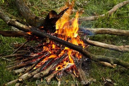 burn;burned;burning;burns;burnt;camp-fire;camp-fires;camp_fire;camp_fires;campfire;campfires;Central-Otago;cooking-fire;cooking-fires;danger;dangerous;fire;fires;flamable;flame;flames;flaming;heat;hot;N.Z.;New-Zealand;NZ;on-fire;orange;Otago;S.I.;SI;South-Is.;South-Island;wood;wood-fire;wood-fires;woodfire;woodfires