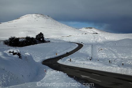 agricultural;agriculture;bend;bends;Central-Otago;cold;coldness;corner;corners;country;countryside;curve;curves;Daytime;driving;East-Otago;Exterior;extreme-weather;farm;farming;farmland;farms;field;fields;freeze;freezing;high-country;highway;highways;hill;hills;Landscape;Landscapes;Maniototo;meadow;meadows;mountain;mountains;N.Z.;natural;Nature;New-Zealand;NZ;open-road;open-roads;Otago;Outdoor;Outdoors;Outside;paddock;paddocks;pasture;pastures;Pig-Root-Highway;Pig-Root-Road;Pig-Route-Highway;Pig-Route-Road;Pigroot-Highway;Pigroot-Road;Pigroute;Pigroute-Highway;Pigroute-Road;road;road-trip;roads;rural;S.I.;Scenic;Scenics;Season;Seasons;SH-85;SH85;SI;snow;snowfall;snowy;snowy-hills;snowy-mountains;South-Is;South-Is.;South-Island;State-Highway-85;State-Highway-Eighty-Five;Sth-Is;straight;straights;The-Pig-Route;The-Pigroot;transport;transportation;travel;traveling;travelling;trip;Waitaki-District;Waitaki-Region;weather;white;winter;winter-driving;winter-driving-conditions;winter-road;winter-road-conditions;winter-roads;Wintertime;wintery;wintry