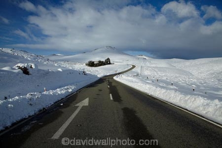 agricultural;agriculture;arrow;arrows;bend;bends;Central-Otago;centre-line;centre-lines;centre_line;centre_lines;centreline;centrelines;cold;coldness;corner;corners;country;countryside;curve;curves;Daytime;driving;East-Otago;Exterior;extreme-weather;farm;farming;farmland;farms;field;fields;freeze;freezing;high-country;highway;highways;hill;hills;Landscape;Landscapes;Maniototo;meadow;meadows;mountain;mountains;N.Z.;natural;Nature;New-Zealand;NZ;open-road;open-roads;Otago;Outdoor;Outdoors;Outside;paddock;paddocks;pasture;pastures;Pig-Root-Highway;Pig-Root-Road;Pig-Route-Highway;Pig-Route-Road;Pigroot-Highway;Pigroot-Road;Pigroute;Pigroute-Highway;Pigroute-Road;road;road-trip;roads;rural;S.I.;Scenic;Scenics;Season;Seasons;SH-85;SH85;SI;snow;snowfall;snowy;snowy-hills;snowy-mountains;South-Is;South-Is.;South-Island;State-Highway-85;State-Highway-Eighty-Five;Sth-Is;straight;straights;The-Pig-Route;The-Pigroot;transport;transportation;travel;traveling;travelling;trip;Waitaki-District;Waitaki-Region;weather;white;winter;winter-driving;winter-driving-conditions;winter-road;winter-road-conditions;winter-roads;Wintertime;wintery;wintry