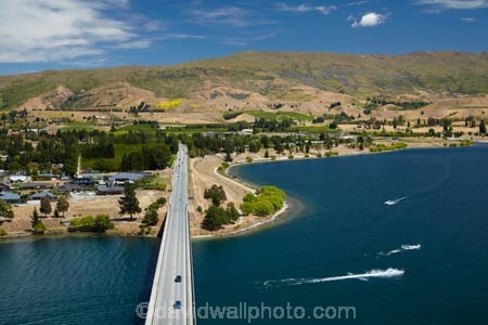 bridge;bridges;Central-Otago;Cromwell;Cromwell-Bridge;Deadmans-Point-Bridge;Deadmans-Point-Bridge;infrastructure;lake;Lake-Dunstan;lakes;N.Z.;New-Zealand;NZ;Otago;Pisa-Range;road-bridge;road-bridges;S.I.;SI;South-Is;South-Island;Sth-Is;summer;traffic-bridge;traffic-bridges;transport