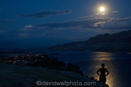 45-degrees-south;45-South;Central-Otago;cloud;clouds;Crowmwell;lake;Lake-Dunstan;lakes;Lowburn;model-release;model-released;moon;moonrise;moons;MR;N.Z.;New-Zealand;NZ;Otago;people;person;Pisa-Moorings;S.I.;SI;skies;sky;South-Is;South-Island;Sth-Is;Supermoon
