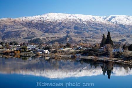 calm;Central-Otago;cold;Cromwell;lake;Lake-Dunstan;lakes;N.Z.;New-Zealand;NZ;Otago;Pisa-Mountains;Pisa-range;Pisa-Ranges;placid;quiet;range;ranges;reflection;reflections;S.I.;season;seasonal;seasons;serene;SI;smooth;snow;snow_capped;snowing;South-Is.;South-Island;still;tranquil;water;white;winter;wintery