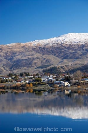calm;Central-Otago;cold;Cromwell;lake;Lake-Dunstan;lakes;N.Z.;New-Zealand;NZ;Otago;Pisa-Mountains;Pisa-range;Pisa-Ranges;placid;quiet;range;ranges;reflection;reflections;S.I.;season;seasonal;seasons;serene;SI;smooth;snow;snow_capped;snowing;South-Is.;South-Island;still;tranquil;water;white;winter;wintery