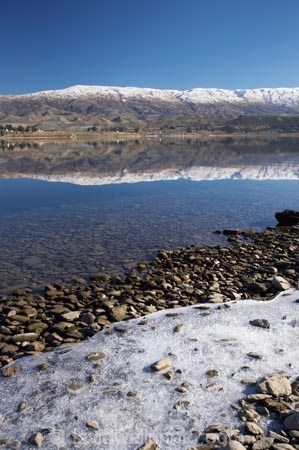 calm;Central-Otago;cold;freeze;freezing;frozen;ice;icy;lake;Lake-Dunstan;lakes;N.Z.;New-Zealand;NZ;Otago;Pisa-Mountains;Pisa-range;Pisa-Ranges;placid;quiet;range;ranges;reflection;reflections;S.I.;season;seasonal;seasons;serene;SI;smooth;snow;snow_capped;snowing;South-Is.;South-Island;still;tranquil;water;white;winter;wintery