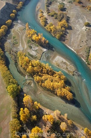 s-bend;aerial;aerial-photo;aerial-photograph;aerial-photographs;aerial-photography;aerial-photos;aerial-view;aerial-views;aerials;autuminal;autumn;autumn-colour;autumn-colours;autumnal;bend;bends;blue-water;braided-river;braided-rivers;Central-Otago;clean-water;clear-water;Clutha-River;color;colors;colour;colours;creek;creeks;deciduous;fall;golden;island;islands;meander;meandering;meandering-river;meandering-rivers;N.Z.;New-Zealand;NZ;Otago;pure-water;river;rivers;s-bend;S.I.;season;seasonal;seasons;SI;South-Is.;South-Island;stream;streams;tree;trees;Upper-Clutha;willow;willow-tree;willow-trees;willows;yellow