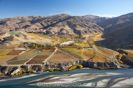 aerial;aerial-photo;aerial-photograph;aerial-photographs;aerial-photography;aerial-photos;aerial-view;aerial-views;aerials;agricultural;agriculture;autuminal;autumn;autumn-colour;autumn-colours;autumnal;Bannockburn;Carrick-Range;Central-Otago;central-otago-vineyard;central-otago-vineyards;central-otago-wineries;central-otago-winery;color;colors;colour;colours;country;countryside;crop;crops;cultivation;deciduous;fall;farm;farming;farmland;farms;Felton-Road-Vineyard;Felton-Road-Vineyards;Felton-Road-Winery;Felton-Road-Wines;field;fields;grape;grapes;grapevine;horticulture;hydro-lake;hydro-lakes;Kawarau-Arm;lake;Lake-Dunstan;lakes;Long-Gully;Mount-Difficulty-Vineyard;Mount-Difficulty-Vineyards;Mount-Difficulty-Winery;Mount-Difficulty-Wines;Mt-Difficulty-Vineyard;Mt-Difficulty-Vineyards;Mt-Difficulty-Winery;Mt-Difficulty-Wines;Mt.-Difficulty-Vineyard;Mt.-Difficulty-Vineyards;Mt.-Difficulty-Winery;Mt.-Difficulty-Wines;N.Z.;New-Zealand;NZ;Olsens-Garden-Vineyard;Olsens-Vineyard;Olsens-Winery;Olsens-Garden-Vineyard;Olsens-Vineyard;Olsens-Winery;Otago;row;rows;rural;S.I.;season;seasonal;seasons;SI;silt-up;siltation;silting;silting-up;South-Is.;south-island;tree;trees;vine;vines;vineyard;vineyards;vintage;water;wineage;wineries;winery;wines